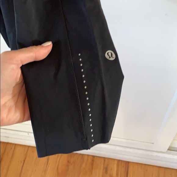 Fast and free high rise crop black 4 reflective - Picture 6 of 6